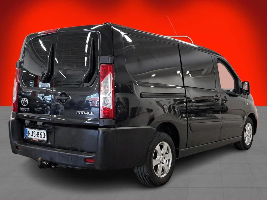 TOYOTA Proace 2015