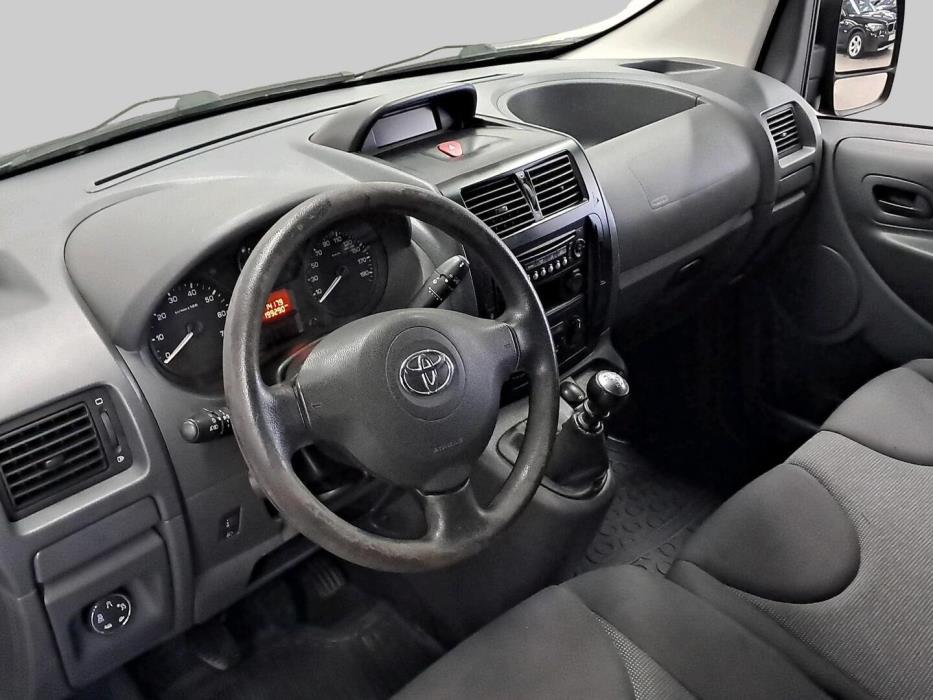 TOYOTA Proace 2015