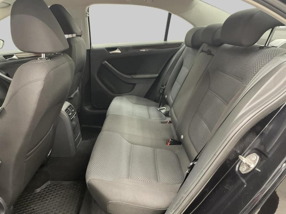 VOLKSWAGEN Jetta 2016