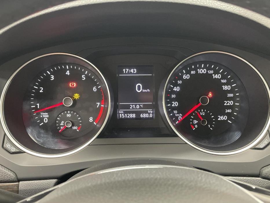 VOLKSWAGEN Jetta 2016