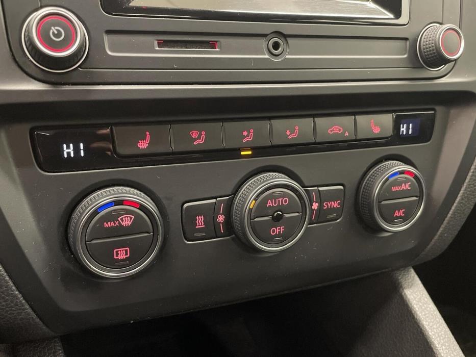 VOLKSWAGEN Jetta 2016