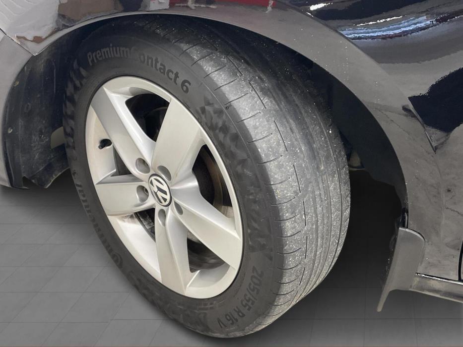 VOLKSWAGEN Jetta 2016