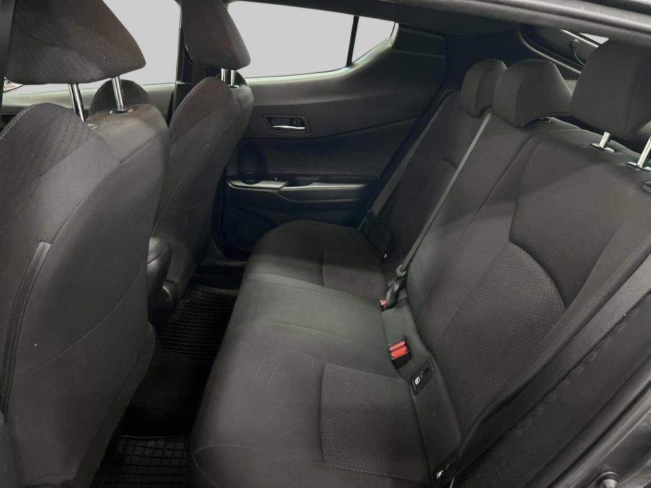 TOYOTA C-HR 2018