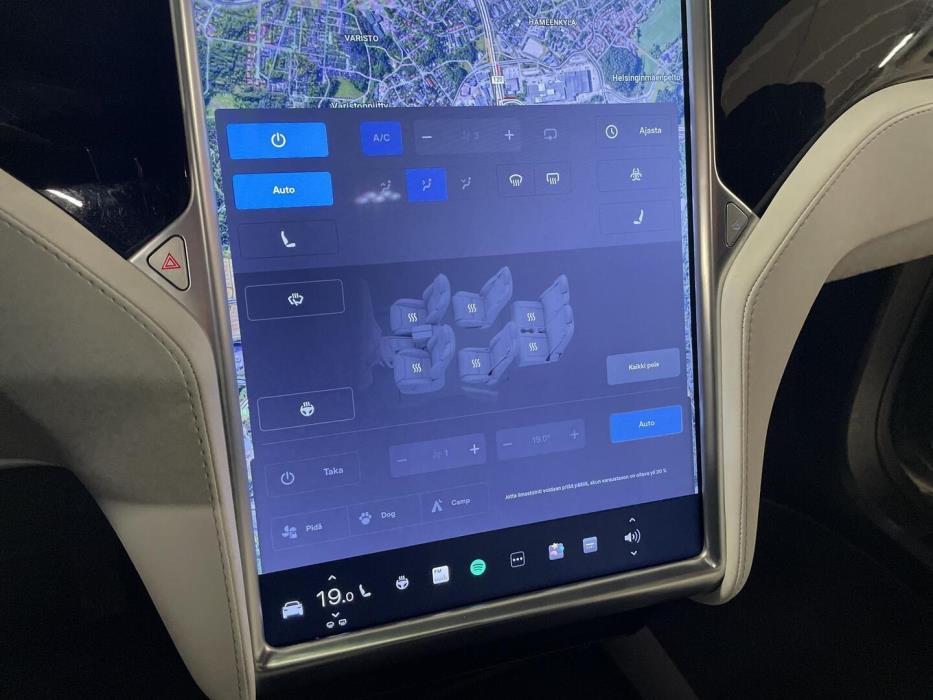 TESLA Model X 2017