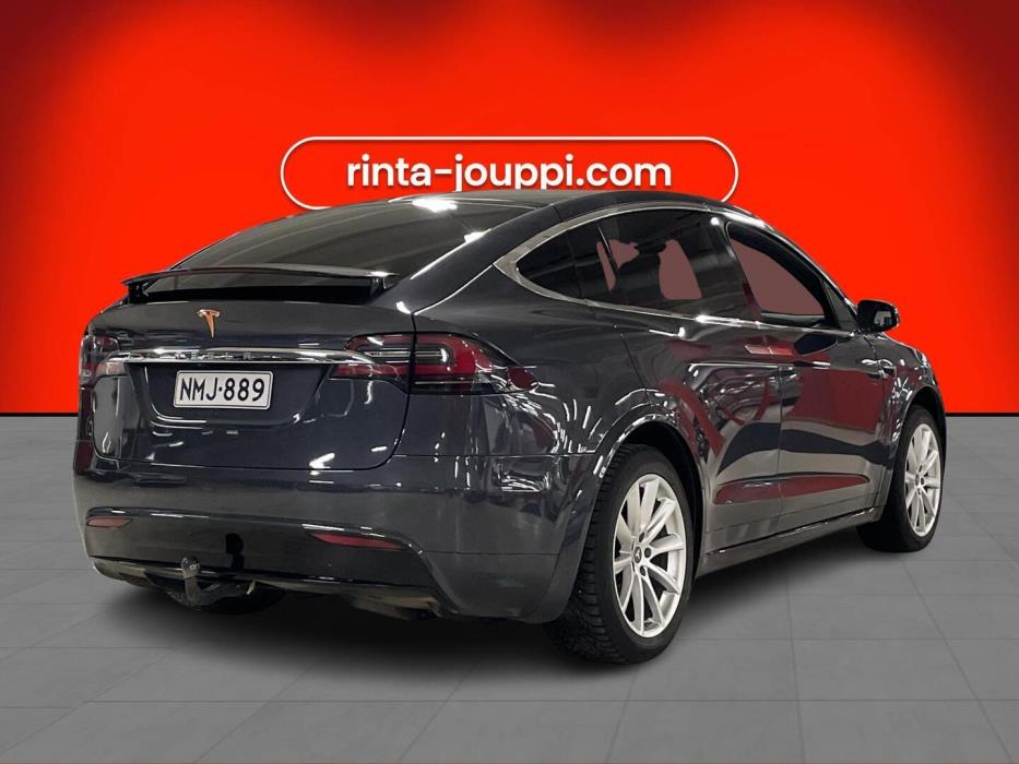 TESLA Model X 2017