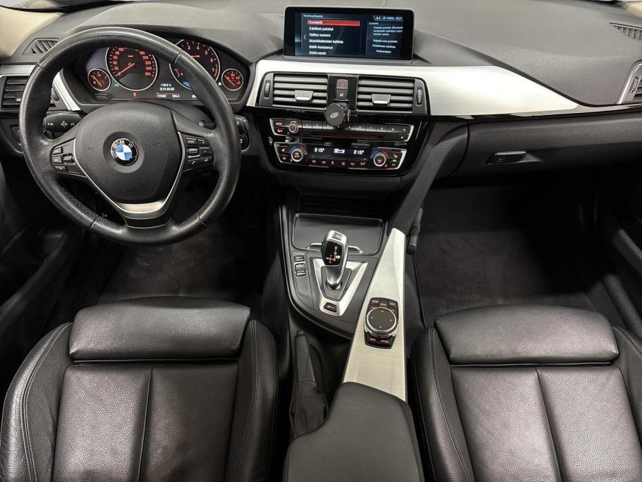 BMW 330 2016