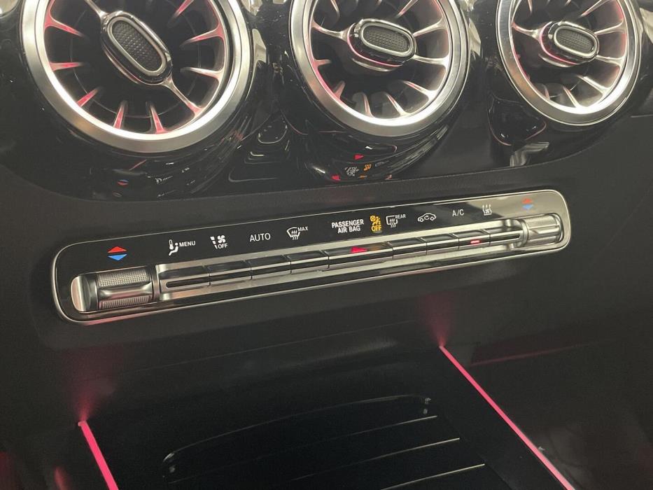 MERCEDES-BENZ EQA 2021