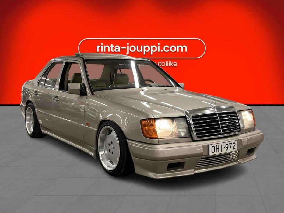 MERCEDES-BENZ E 1989