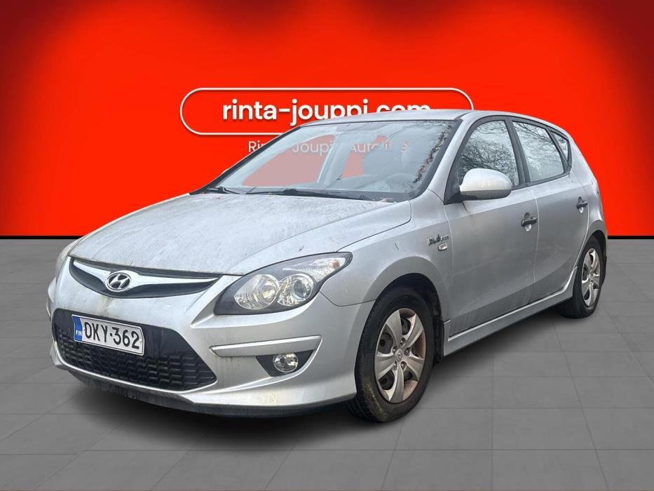 HYUNDAI i30 2010
