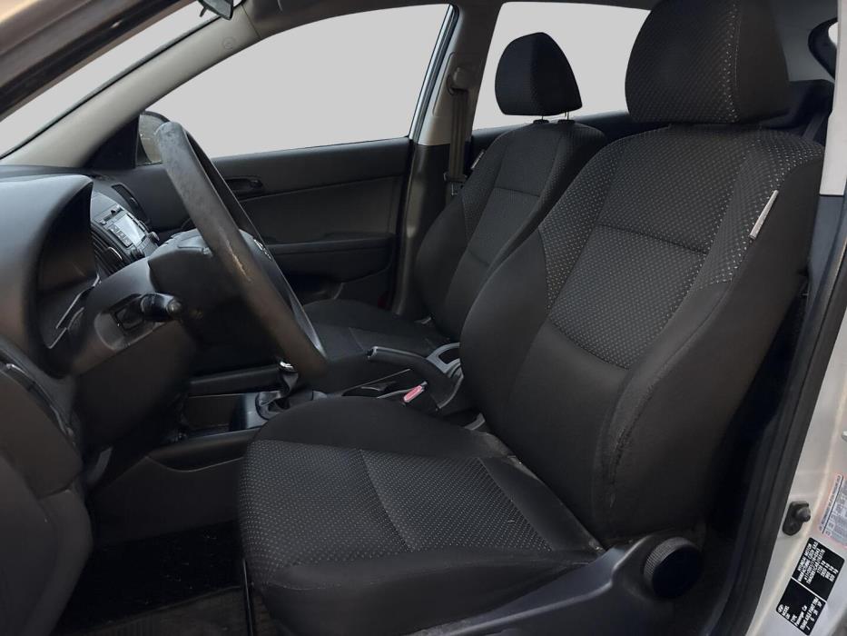 HYUNDAI i30 2010