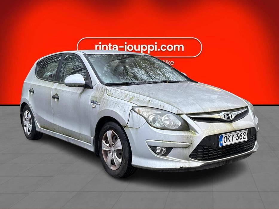 HYUNDAI i30 2010
