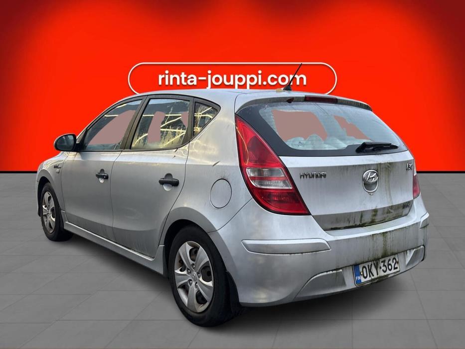 HYUNDAI i30 2010