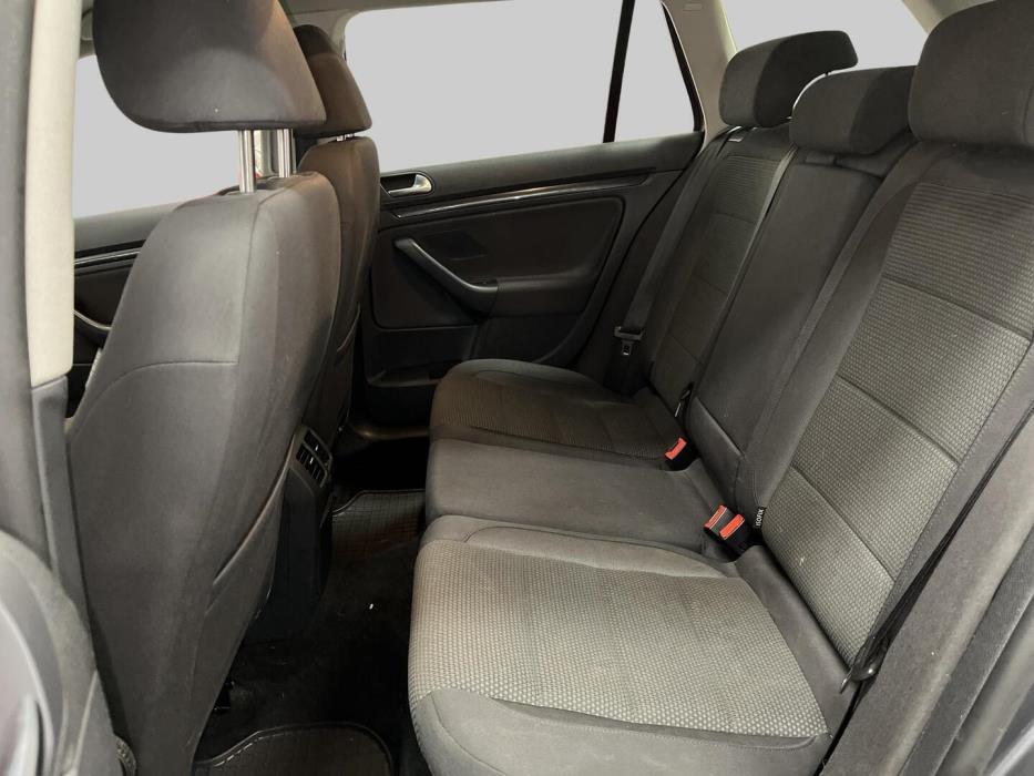 VOLKSWAGEN Golf 2010