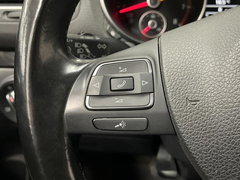 VOLKSWAGEN Golf 2010