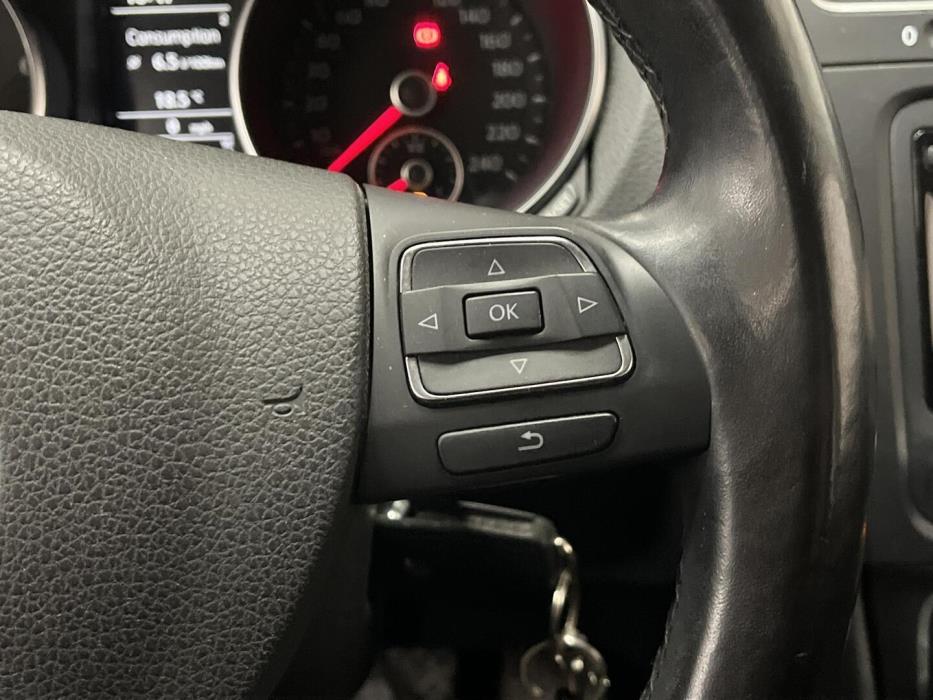 VOLKSWAGEN Golf 2010