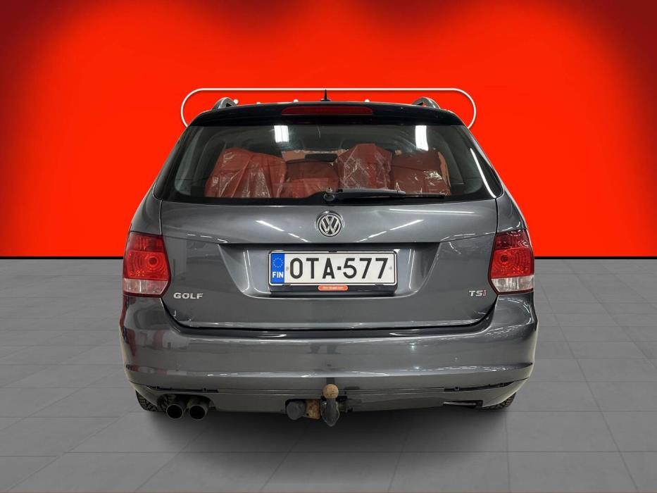 VOLKSWAGEN Golf 2010