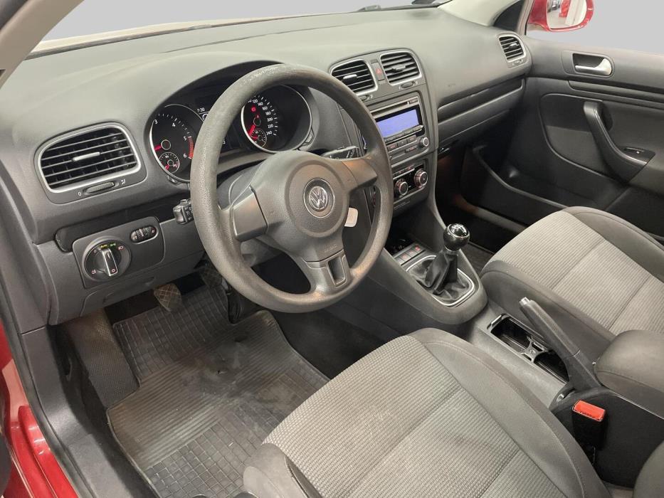 VOLKSWAGEN Golf 2010