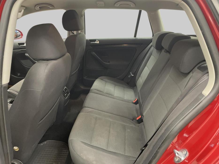 VOLKSWAGEN Golf 2010