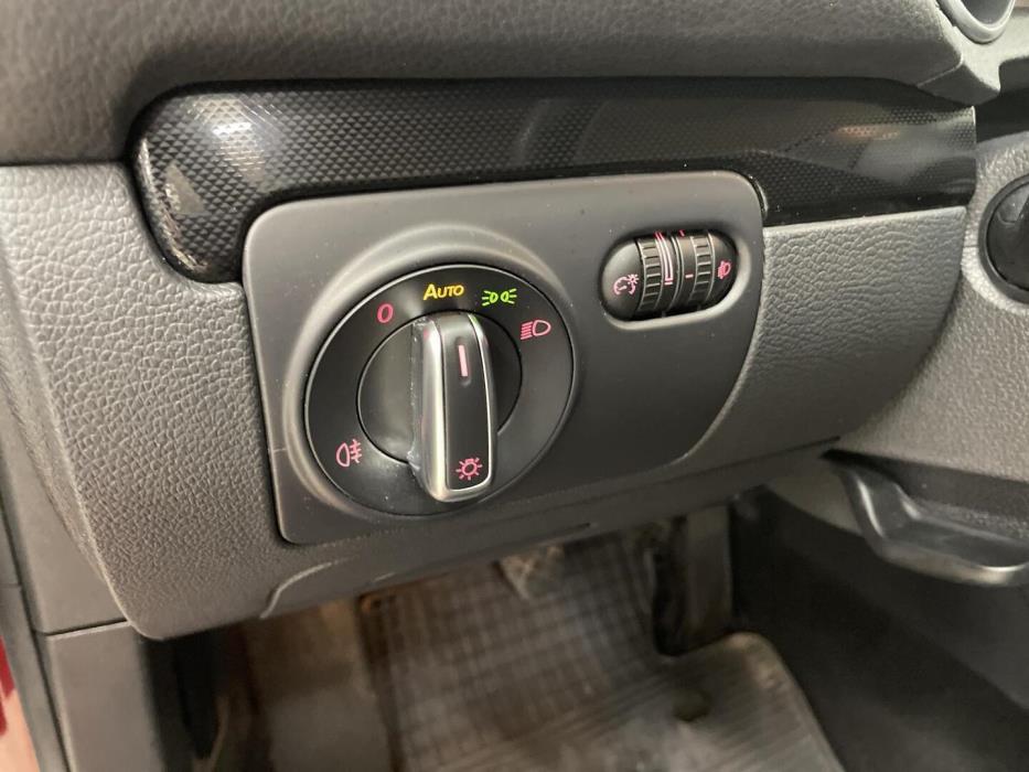 VOLKSWAGEN Golf 2010