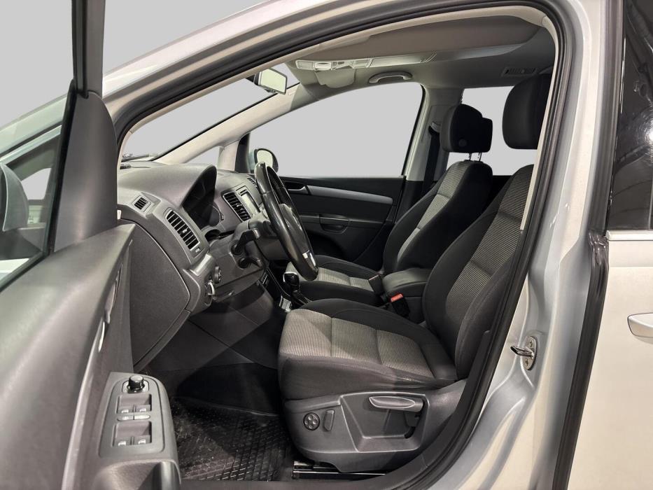 VOLKSWAGEN Sharan 2013