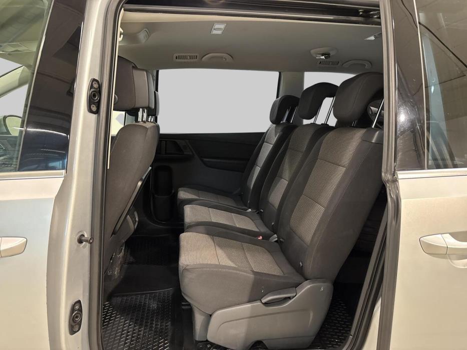 VOLKSWAGEN Sharan 2013