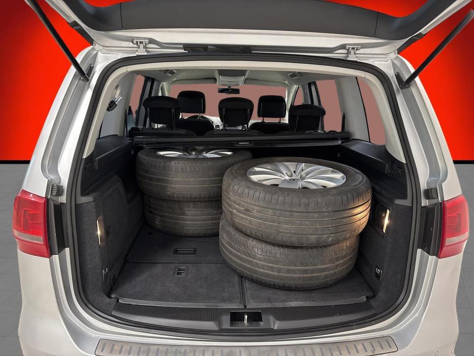 VOLKSWAGEN Sharan 2013