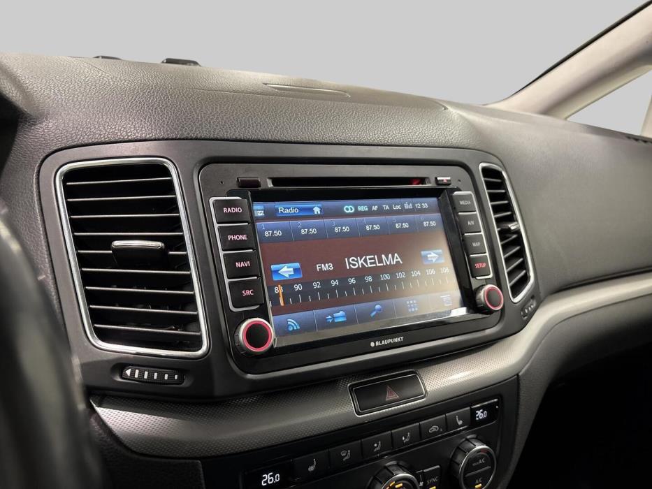 VOLKSWAGEN Sharan 2013