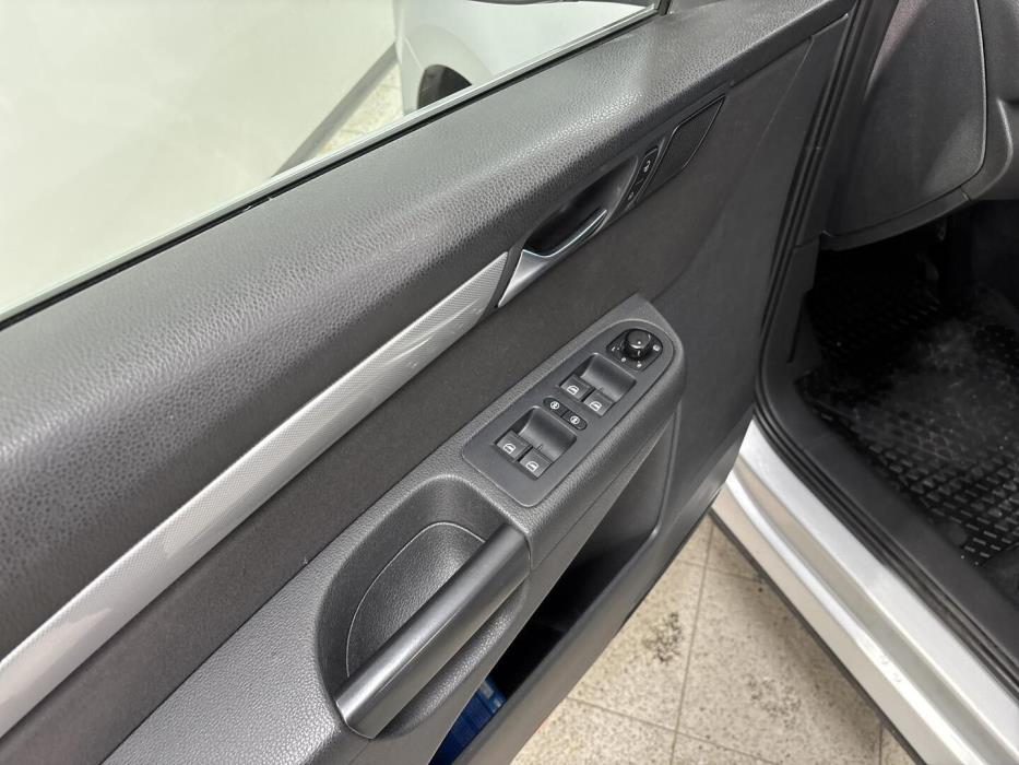 VOLKSWAGEN Sharan 2013