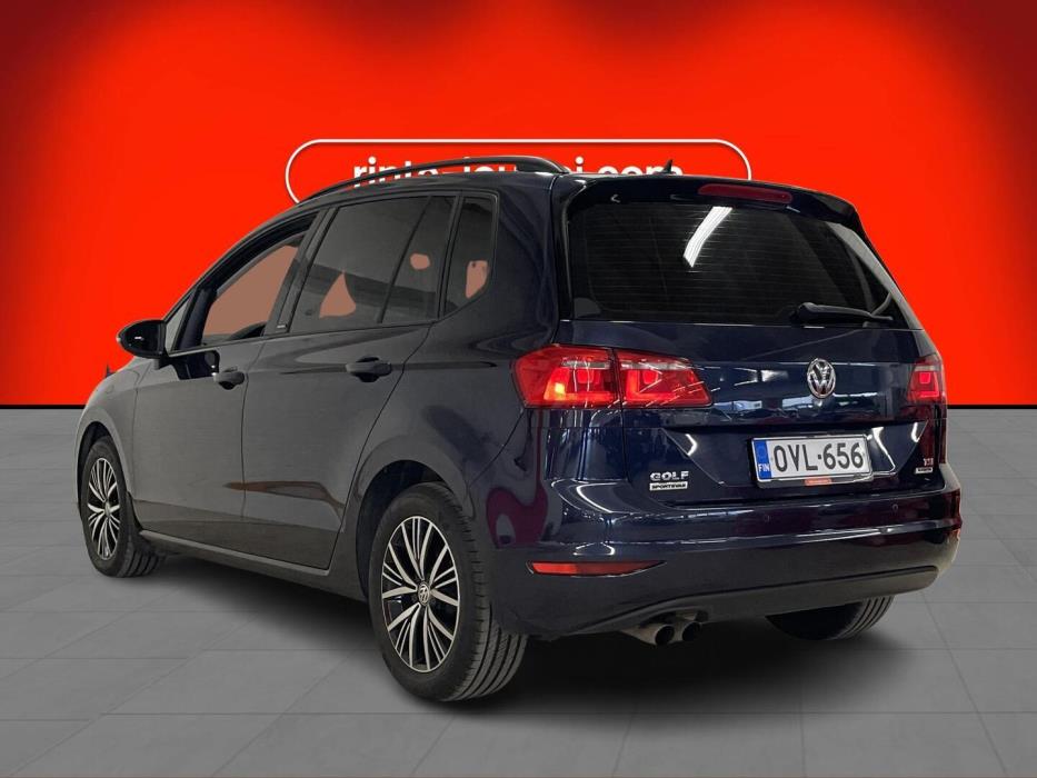 VOLKSWAGEN Golf Sportsvan 2016