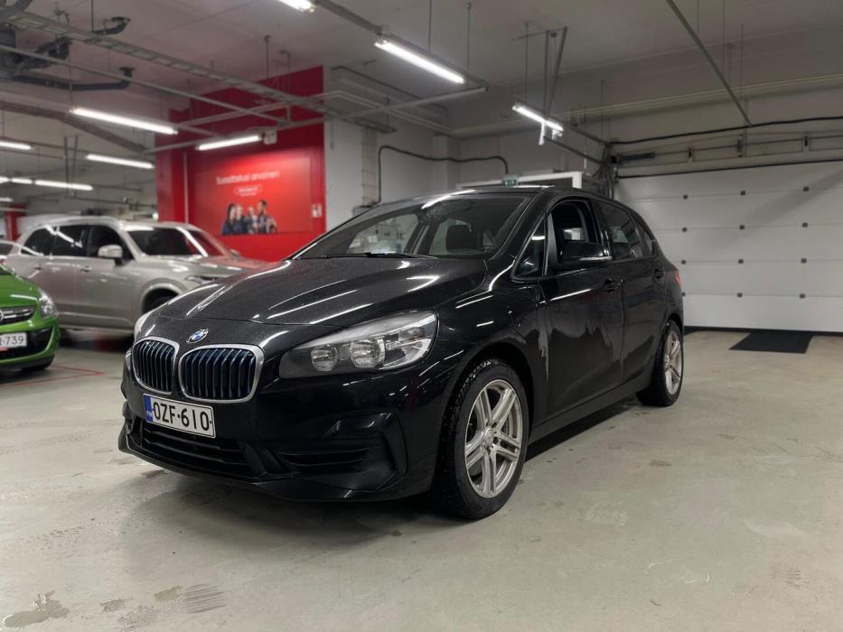 BMW 225 2019