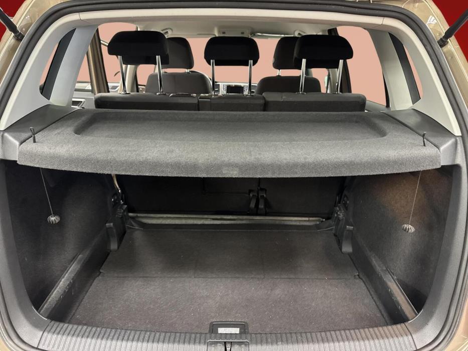 VOLKSWAGEN Golf Sportsvan 2014