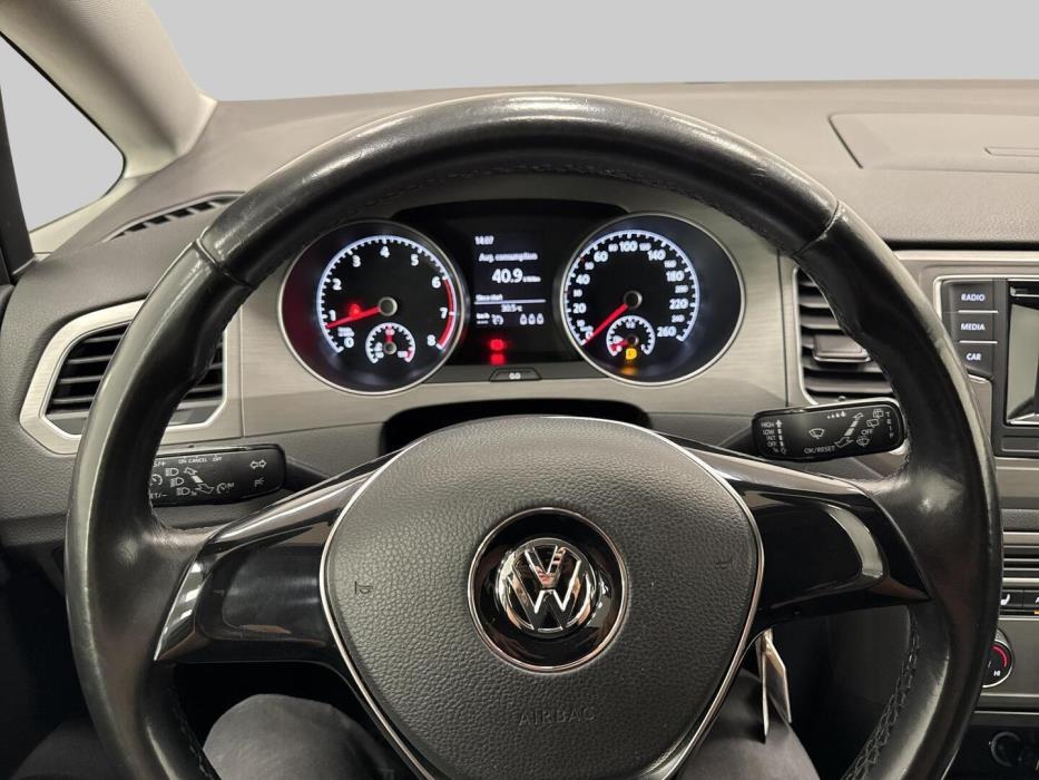 VOLKSWAGEN Golf Sportsvan 2014