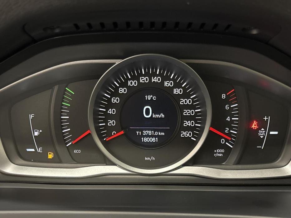 VOLVO S60 2015