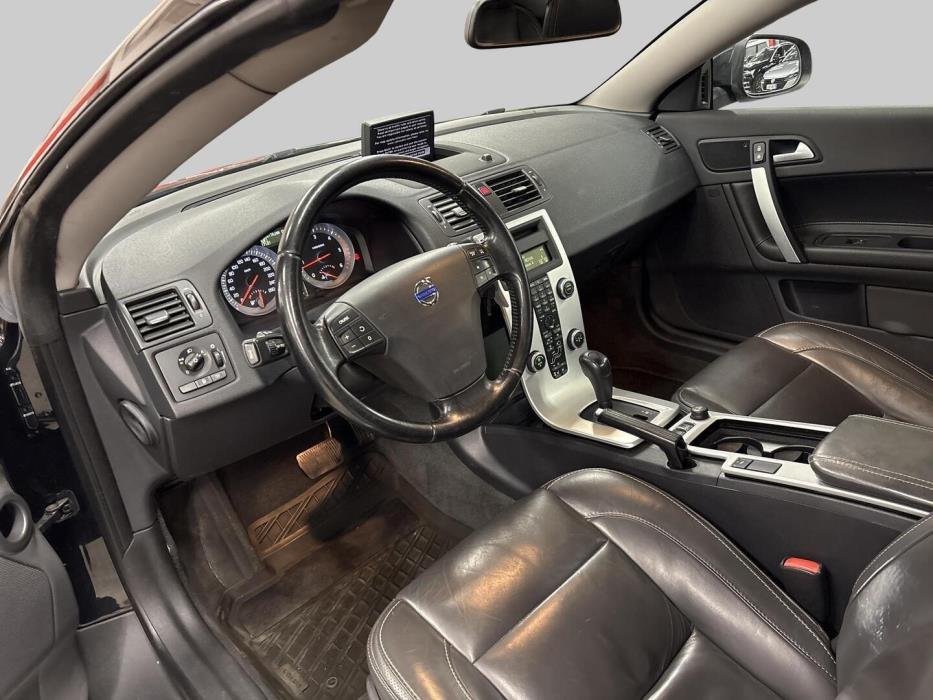 VOLVO C70 2012