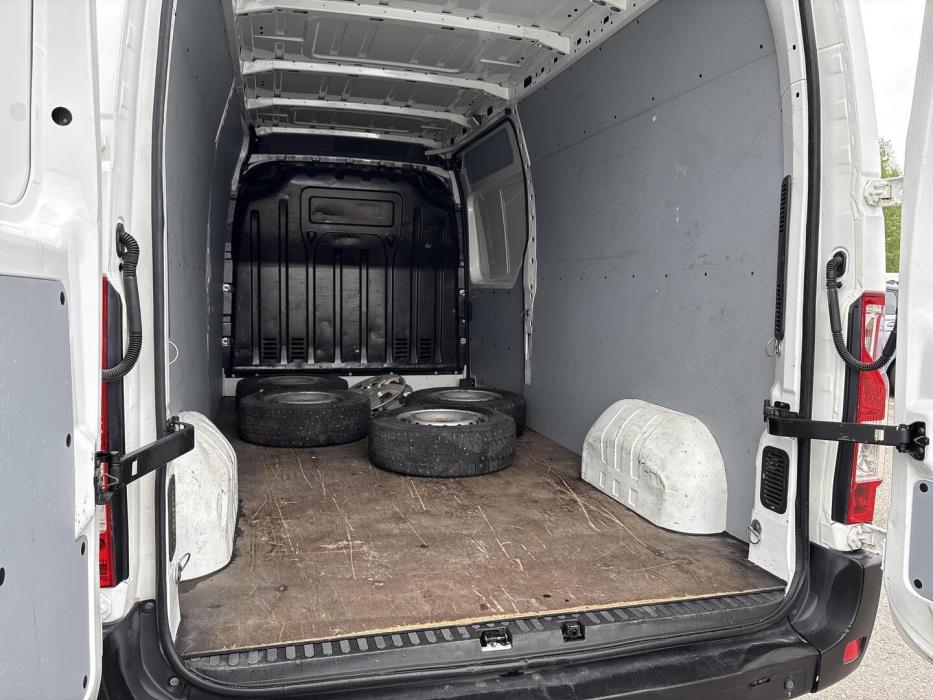 RENAULT Master 2016