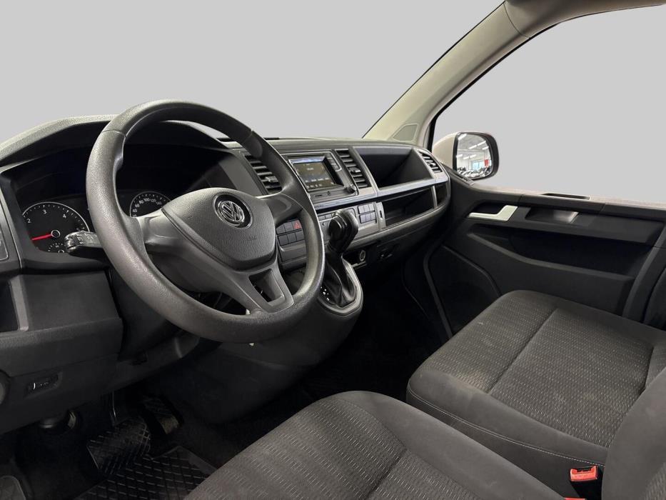 VOLKSWAGEN Caravelle 2017