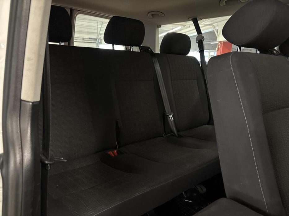 VOLKSWAGEN Caravelle 2017