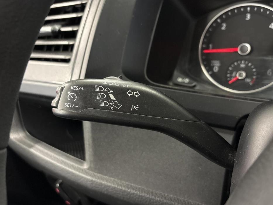 VOLKSWAGEN Caravelle 2017