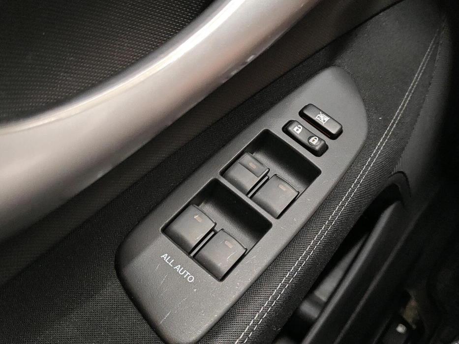 TOYOTA Auris 2010