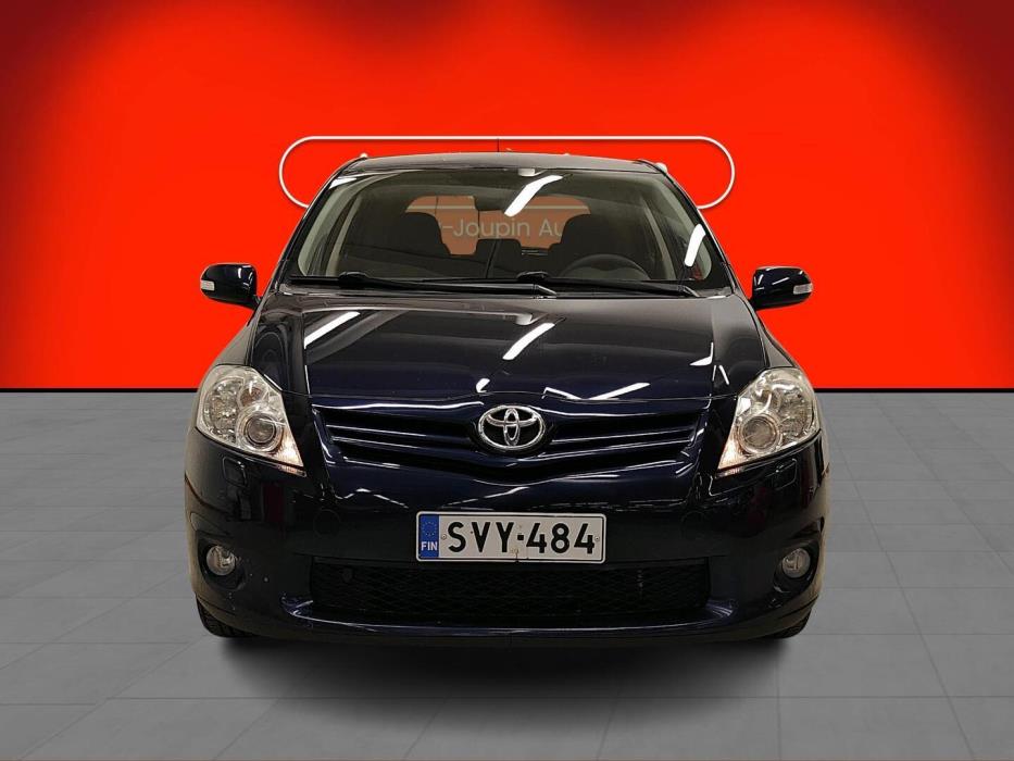 TOYOTA Auris 2010