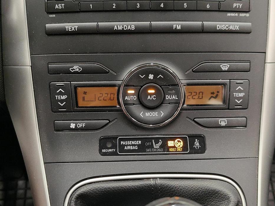 TOYOTA Auris 2010