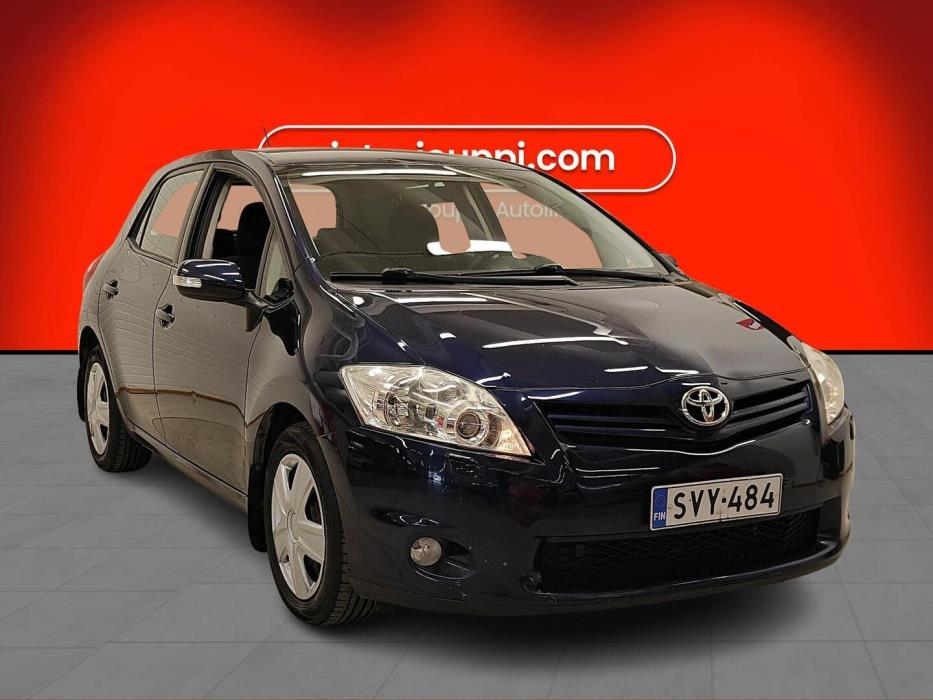 TOYOTA Auris 2010