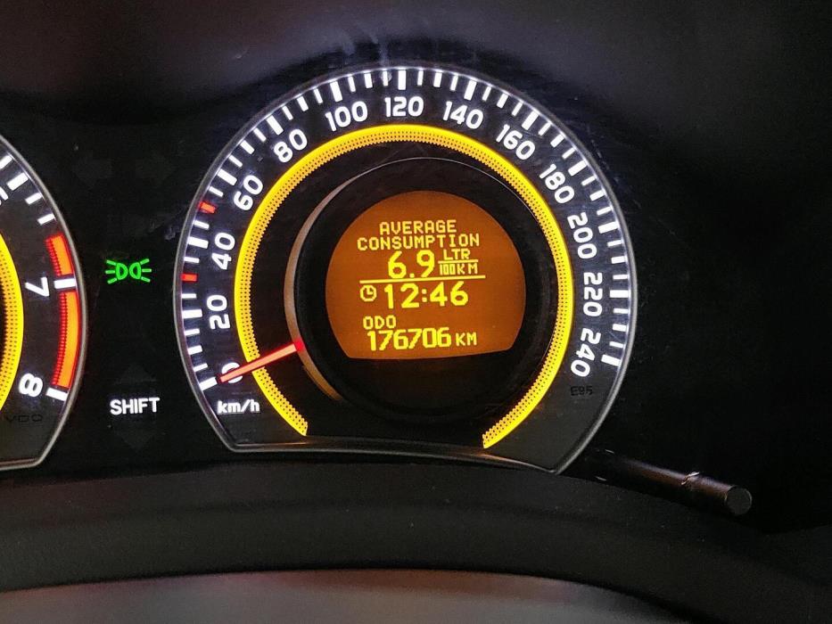TOYOTA Auris 2010