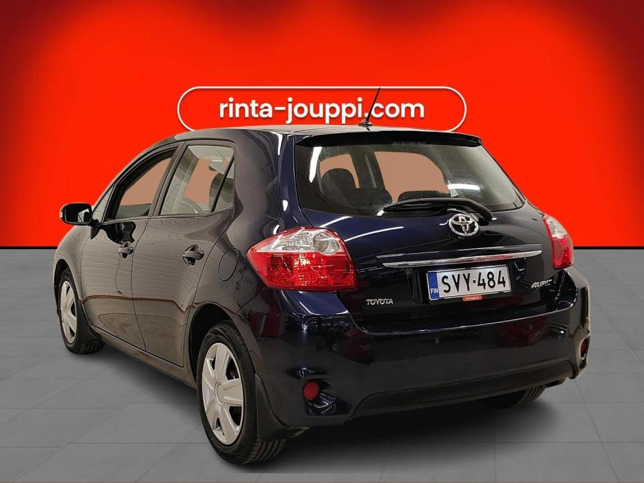 TOYOTA Auris 2010