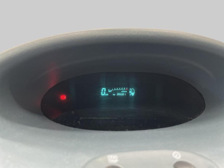 TOYOTA Yaris 2002