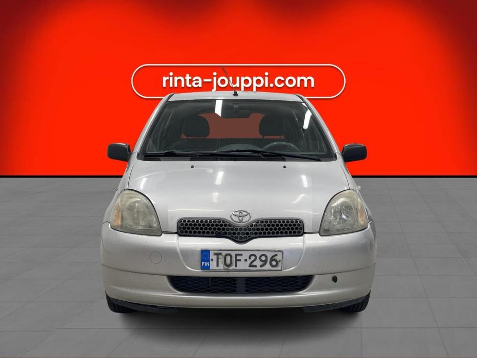 TOYOTA Yaris 2002