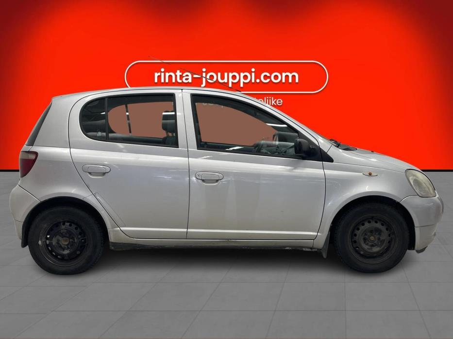 TOYOTA Yaris 2002