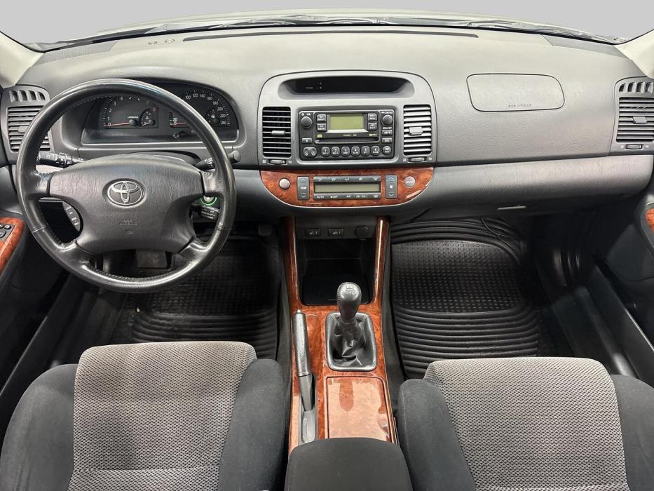 TOYOTA Camry 2004