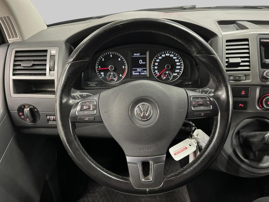 VOLKSWAGEN Caravelle 2014