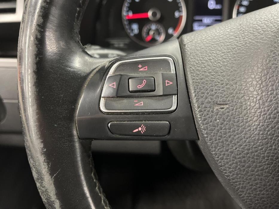 VOLKSWAGEN Caravelle 2014